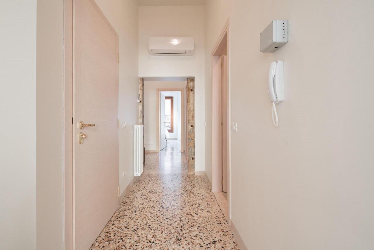 Accademia Charm Apartments By Wonderful Italy البندقية المظهر الخارجي الصورة