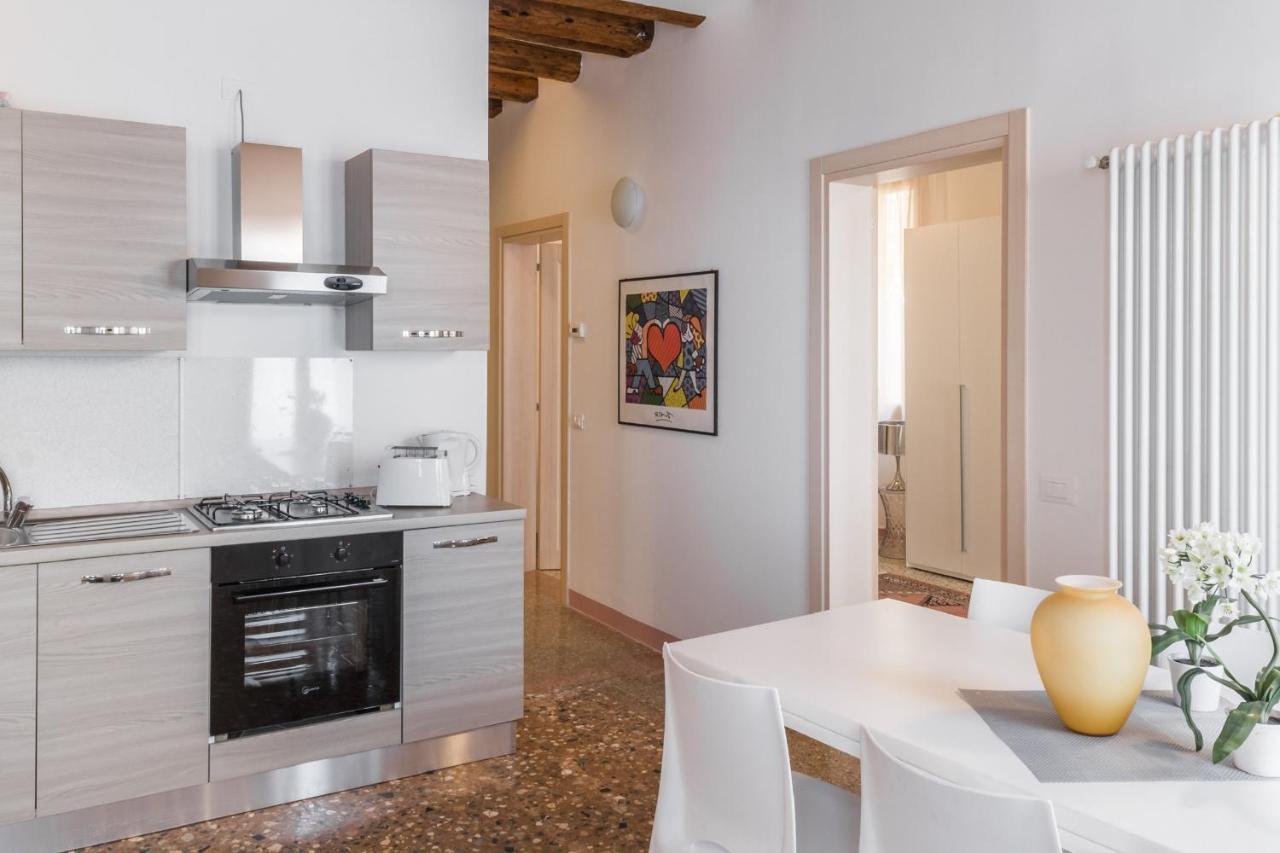 Accademia Charm Apartments By Wonderful Italy البندقية المظهر الخارجي الصورة