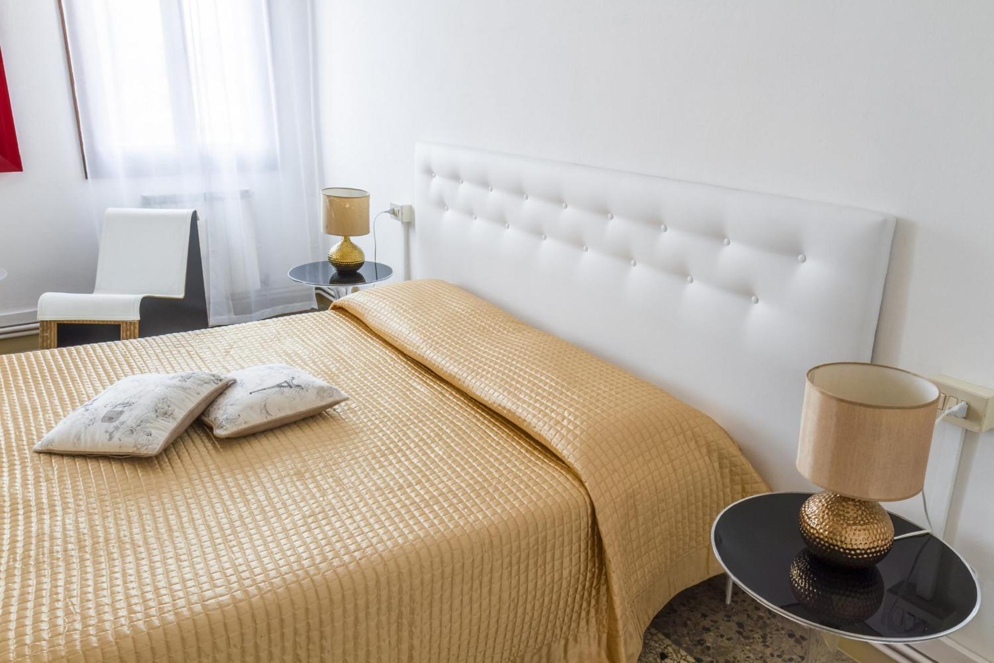 Accademia Charm Apartments By Wonderful Italy البندقية المظهر الخارجي الصورة