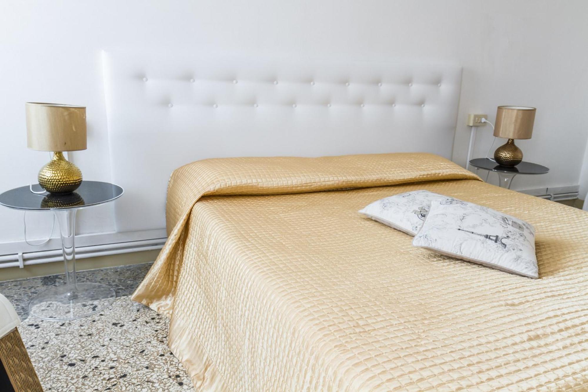 Accademia Charm Apartments By Wonderful Italy البندقية المظهر الخارجي الصورة
